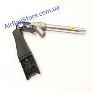 Преднатяжитель Mazda, левый